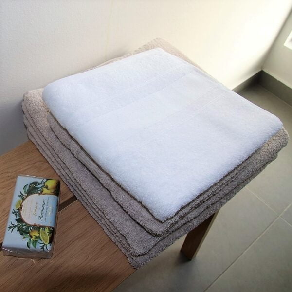 Badehåndklæde hvid Arosa Design