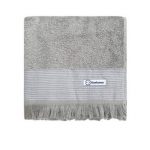 grå håndklæder med frynser