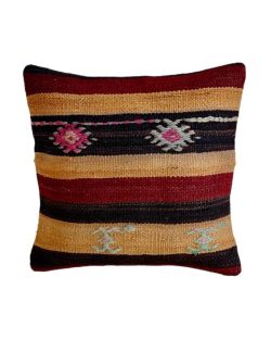 40x40 cm kelim pude 122 i smukke brændte farver. Leveres med inderpude