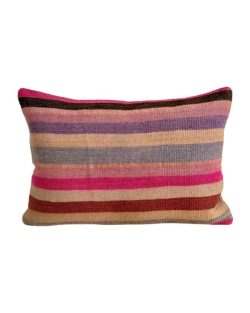 40x60 cm kelim pude 138 i lyserøde, brune, beige og røde farvenuancer med fine striber