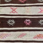 kelim tæppe med unikt mønster